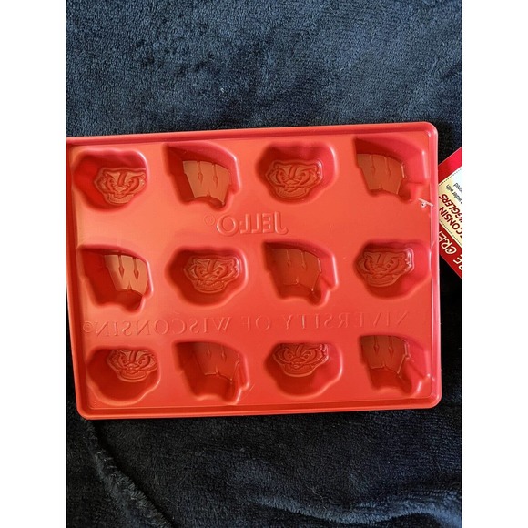 Jell-O University Wisconsin Jello Shot Jigglers Molds Bucky Badger UW Madison - Picture 2 of 4